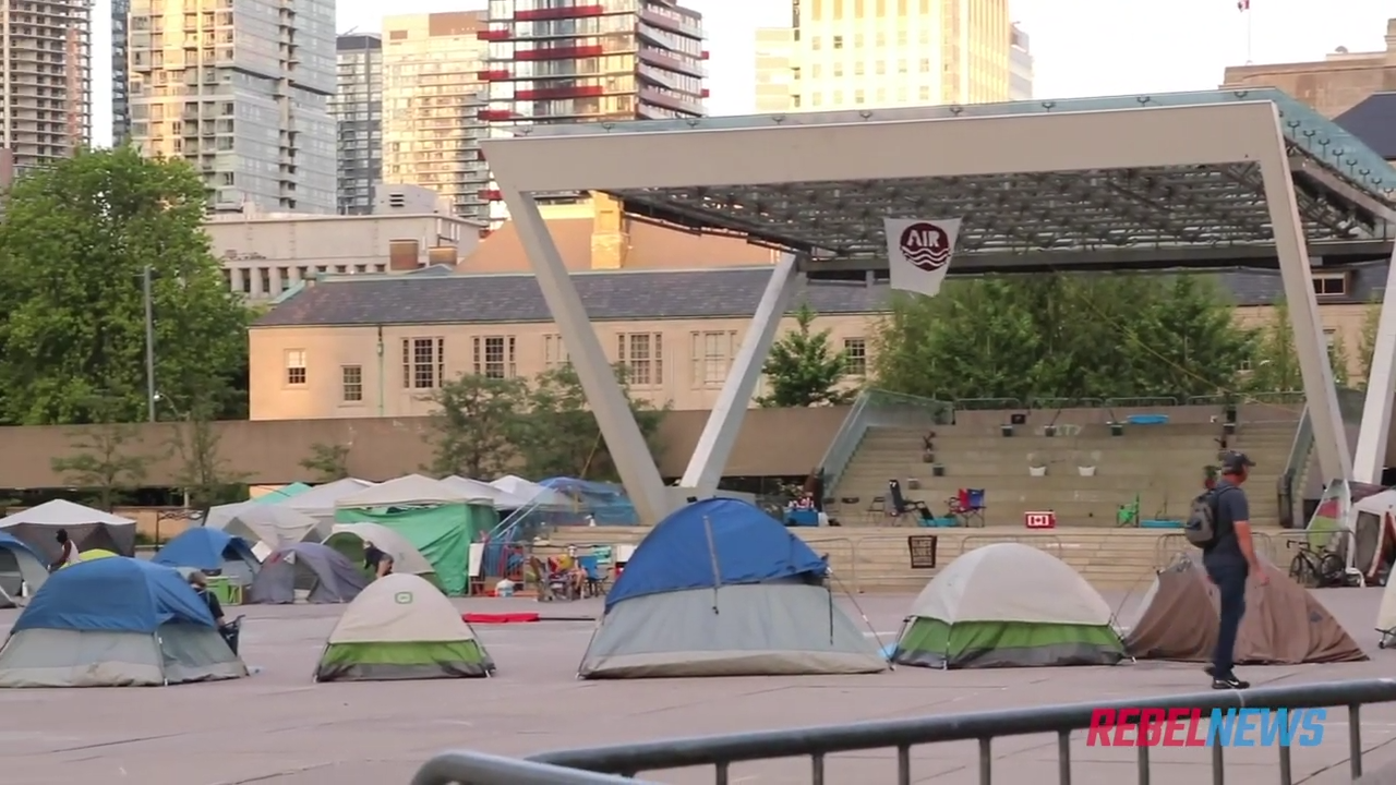 CAUGHT: Tent city protesters staying at expensive downtown hotel 8-7-2020