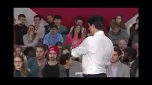 Patriot Tells Justin Trudeau At A Campaign Event That He's A TRAITOR That'll Be Hung For TREASON 30-8-2021