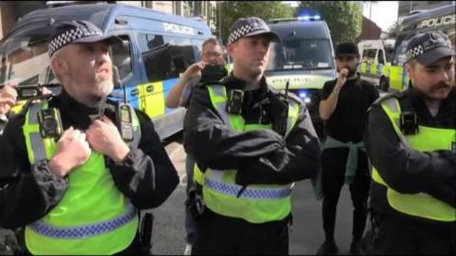 FACES! Showing Police Vax Injured Baby - Central London 19-9-2021