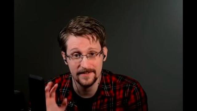 How Your Phone Is Spying On You - Edward Snowden 6-11-2021