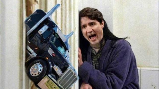 Truckers Are Winning Ottawa Cops Team Up w Go Fund Me, News 5-2-2022