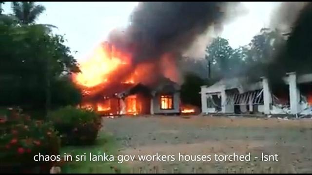 Choas in Sri Lanka - The people Have Turned Against Media and Government 10-5-2022